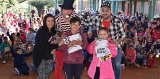 “Gurises” llevó su magia a Pueblo Illia “Gurises” llevó su magia a Pueblo Illia