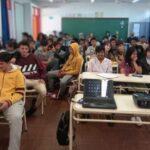 alumnos en el aula durante la charla en Candelaria