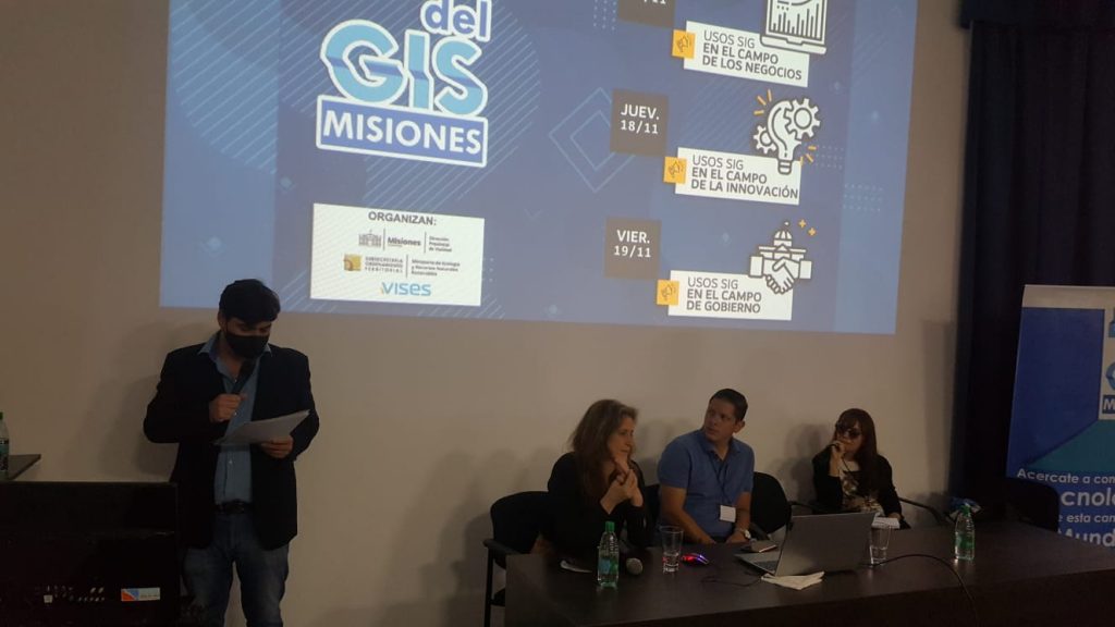 Funcionarios del IPLyC SE compartieron su experiencia en el Día del GIS Misiones