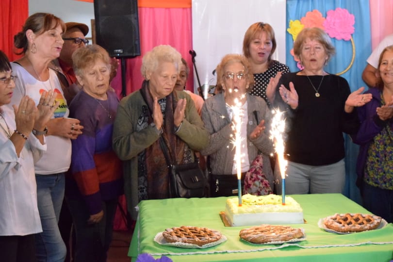 Mateando con los abuelos estuvo el jueves con los integrantes del Club de Abuelos “Fortaleza”