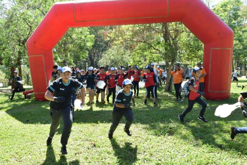 largada de los participantes del plogging