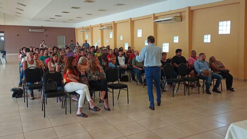 Agencieros durante la capacitación