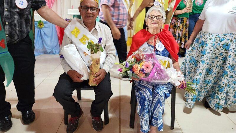 Los nuevos soberanos de la Primavera 2023, felices en sus tronos.