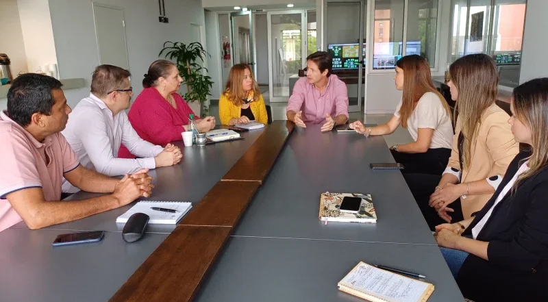 Directivos en la reunión donde se delinearon acciones para el cumplimiento de los ODS.