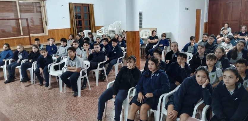 Juego Responsable en colegios de Apóstoles: alumnos del Instituto La Inmaculada.