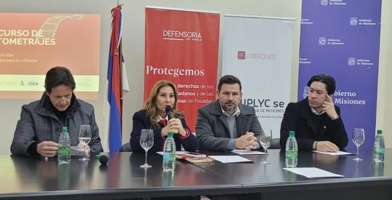 Lanzamiento del concurso de cortometrajes: Héctor Decut, Valeria Fiore Cáceres, Ramiro Aranda y Sergio Acosta.