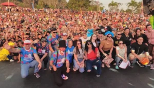 Equipo de Gurises Felices y multitudinario público de Eldorado.