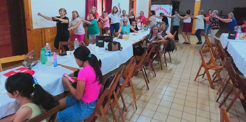 Abuelos de Capioví durante el Bingo del Mateando.