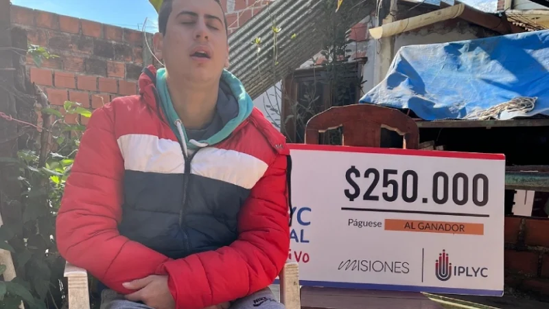 Tobías Martins ganador del IPLyC Social Inclusivo.