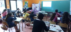 Alumnos de Colonia Paraíso durante la charla con Juego Responsable.