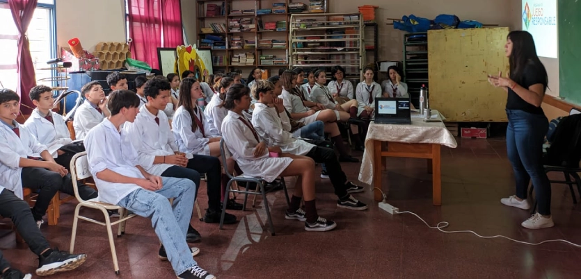 Alumnos de San Ignacio durante las charlas de prevención con Juego Responsable.