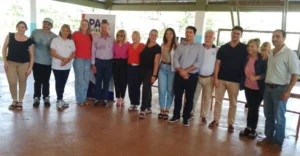 Equipo del PAS Interior junto a IPLyC Social en 25 De Mayo.