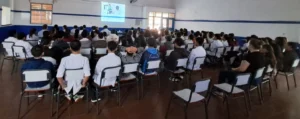 Alumnos del CEP 27 durante durante la charla. Charlas de prevención Zona centro