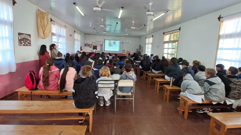 Alumnos de Santa Rita durante la charla de prevención con Juego Responsable.