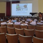 Alumnos de tercer año en la charla con Juego Responsable en el Liceo Storni.