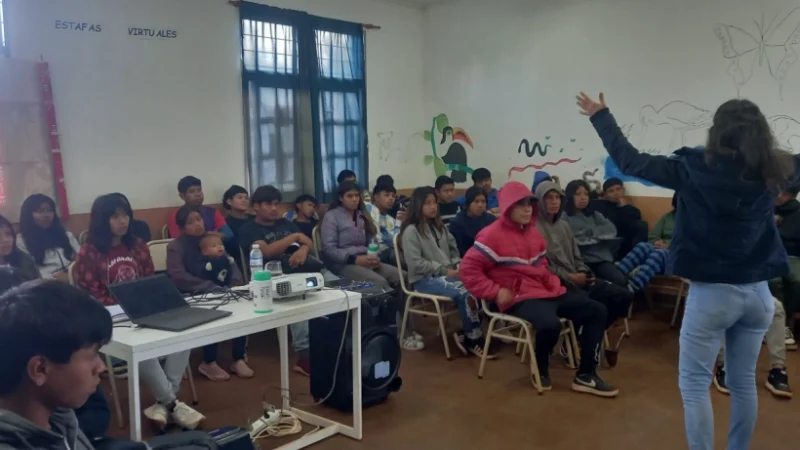 Prevención en escuelas de Ruíz De Montoya - Juego Responsable con alumnos del BOP 116