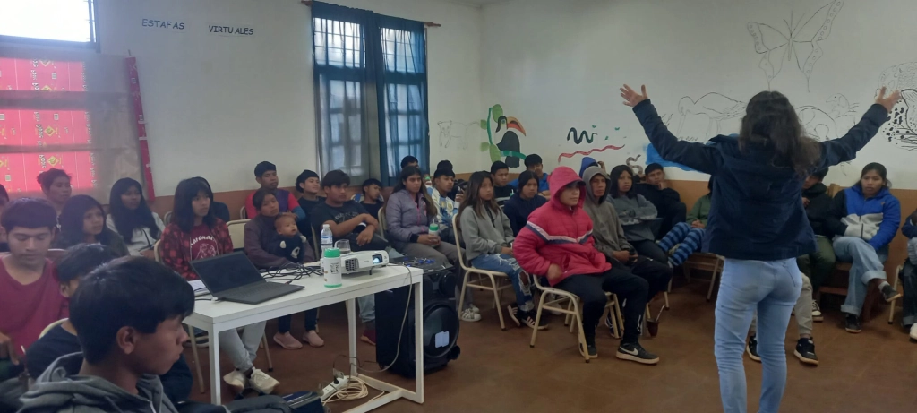 Prevención en escuelas de Ruíz De Montoya - Juego Responsable con alumnos del BOP 116