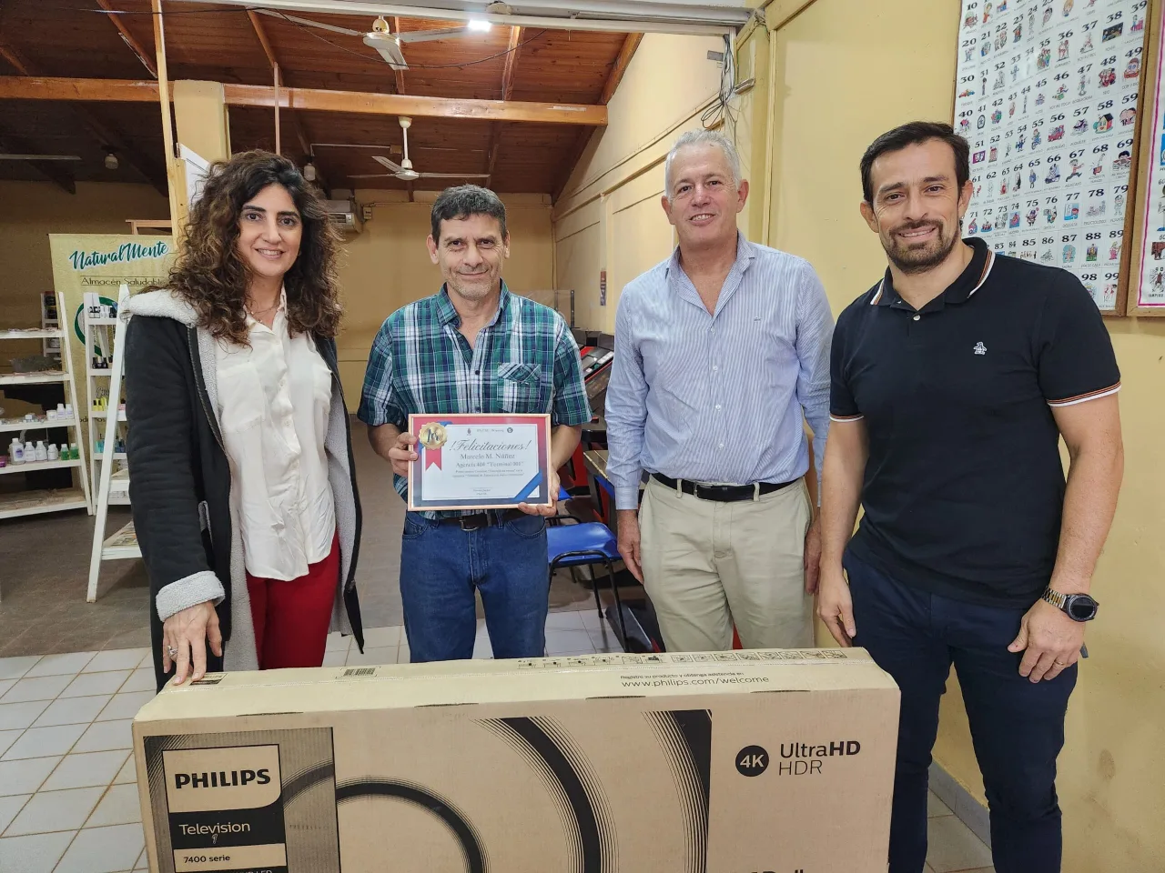 Marcelo junto a Jorge Raimondi y Omar Irrazábal. Para el, el cliente es lo más importante.