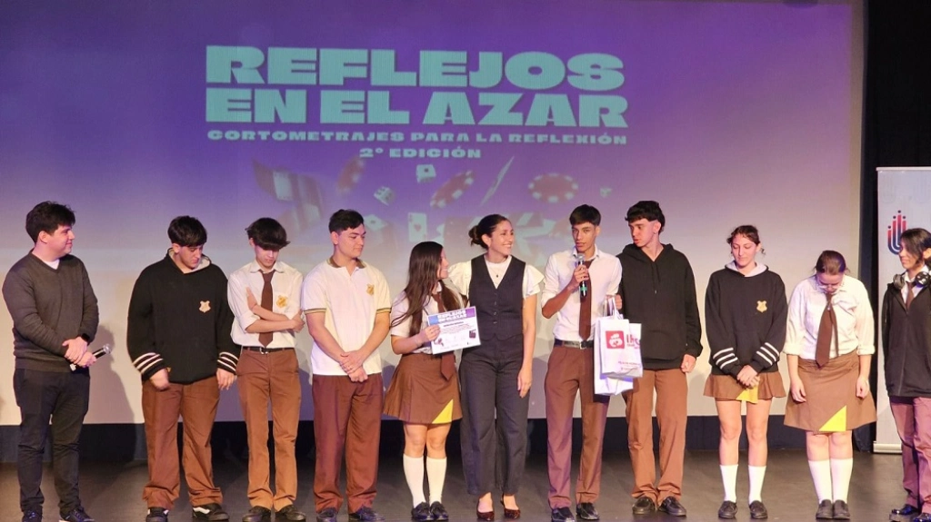 Alumnos de cortometraje premiado.