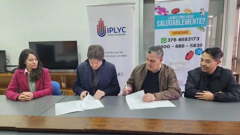 Decut y Padilla firman el convenio para ampliar puntos de acceso a la Autoexclusión junto a Zilveti y Marín.