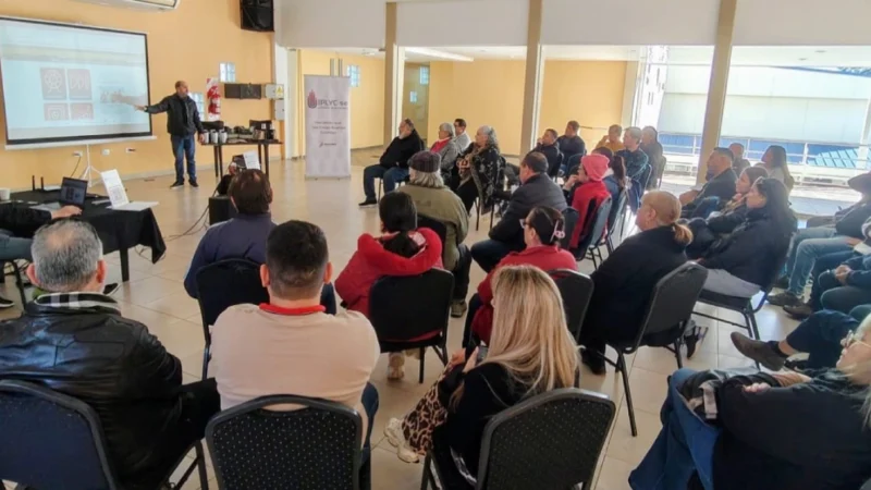 Presentación del IPLyC de su Red de Asistencia Comercial (RAC) a agencieros.
