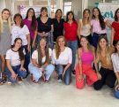 foto grupal del personal femenino del IPLyC que participó del encuentro